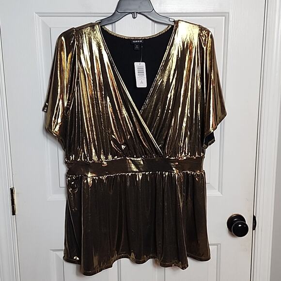 Torrid Liquid Shine Surplice Split Sleeve Peplum Top, NWT, 2X - Picture 2 of 7